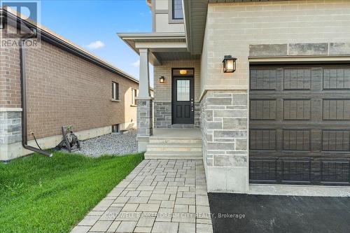 129 Essex Drive E, Belleville, ON - Outdoor