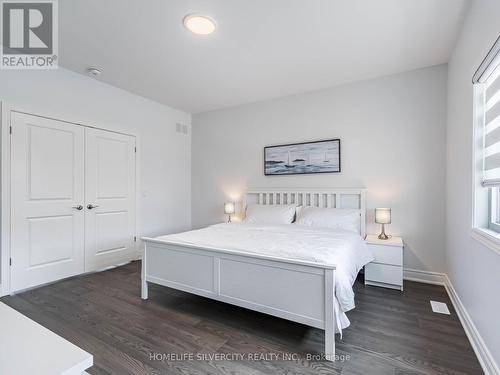 27 Autumn Avenue, Thorold, ON - Indoor Photo Showing Bedroom