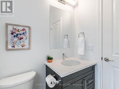 27 Autumn Avenue, Thorold, ON - Indoor Photo Showing Bathroom