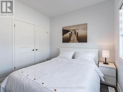 27 Autumn Avenue, Thorold, ON - Indoor Photo Showing Bedroom