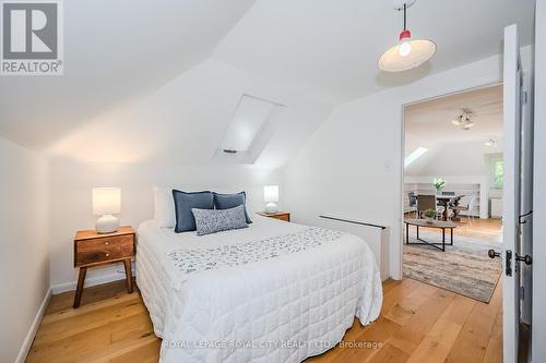 138 Dublin Street N, Guelph, ON - Indoor Photo Showing Bedroom