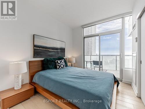 1810 - 1 Market Street, Toronto, ON - Indoor Photo Showing Bedroom