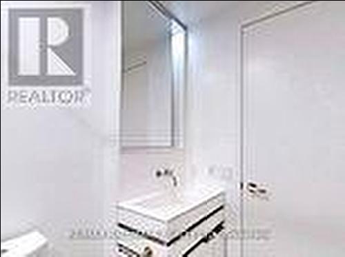 3114 - 197 Yonge Street, Toronto, ON - Indoor Photo Showing Bathroom