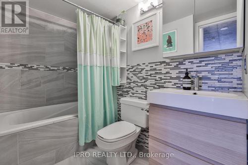 415 - 255 Richmond Street E, Toronto, ON - Indoor Photo Showing Bathroom