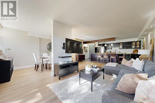 106 - 1540 Pickering Parkway, Pickering, ON - Indoor Photo Showing Living Room