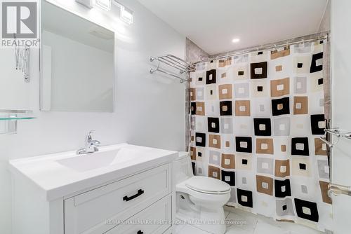 30 Stockbridge Crescent, Ajax, ON - Indoor Photo Showing Bathroom