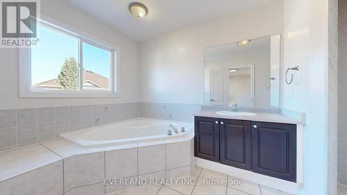 6 Planter Crescent, Vaughan, ON - Indoor Photo Showing Bathroom