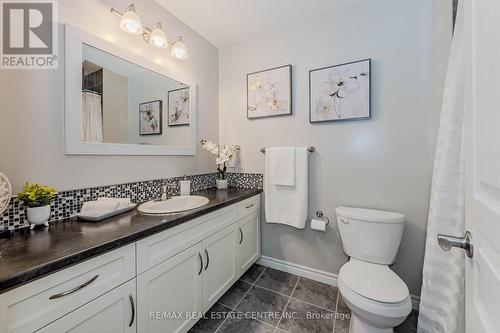 51 Wideman Boulevard, Guelph, ON - Indoor Photo Showing Bathroom