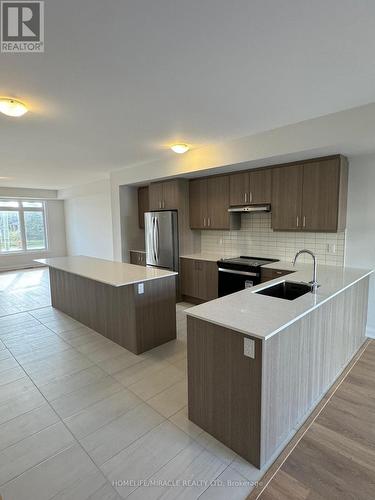 Blkb-1 - 151 Seguin Street, Richmond Hill, ON - Indoor Photo Showing Kitchen