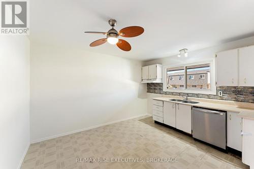 995 Amberdale Crescent, Kingston (South Of Taylor-Kidd Blvd), ON - Indoor Photo Showing Kitchen With Double Sink