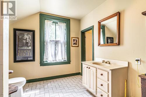 1167 Hwy 7, Kawartha Lakes, ON - Indoor Photo Showing Bathroom