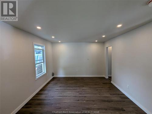 1 Mcnaughton Avenue, Wallaceburg, ON - Indoor Photo Showing Other Room