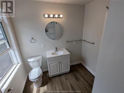 1 Mcnaughton Avenue, Wallaceburg, ON - Indoor Photo Showing Bathroom