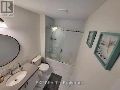 235 Flood Avenue, Clarington, ON - Indoor Photo Showing Bathroom