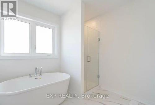 235 Flood Avenue, Clarington, ON - Indoor Photo Showing Bathroom