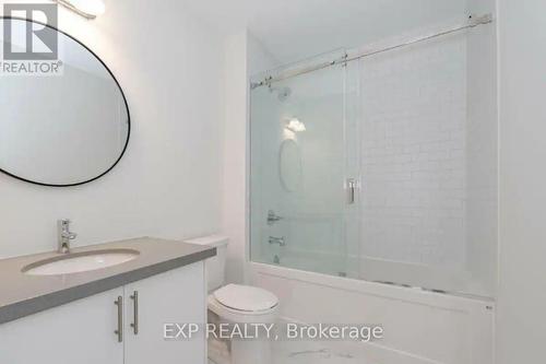 235 Flood Avenue, Clarington, ON - Indoor Photo Showing Bathroom