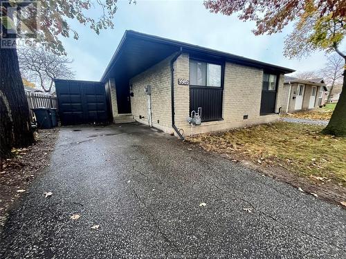 9985 Forest Glade Court, Windsor, ON - Outdoor