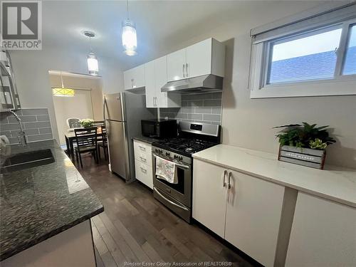 9985 Forest Glade Court, Windsor, ON - Indoor Photo Showing Kitchen