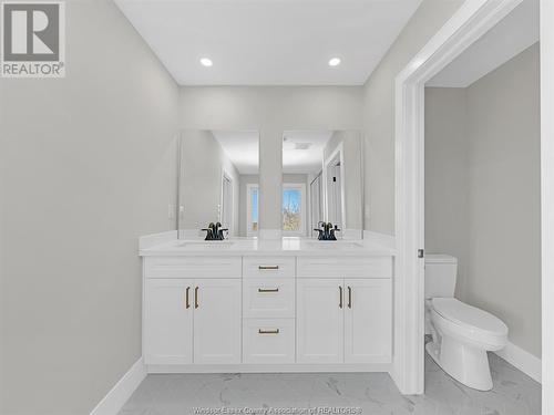 21212 Erie Street South, Wheatley, ON - Indoor Photo Showing Bathroom