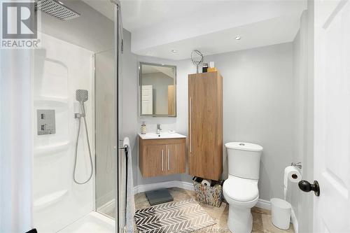 1289 Virginia, Windsor, ON - Indoor Photo Showing Bathroom