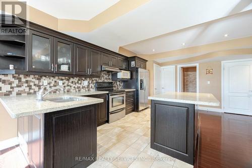 5 Farina Drive, Brampton, ON - Indoor Photo Showing Kitchen With Double Sink