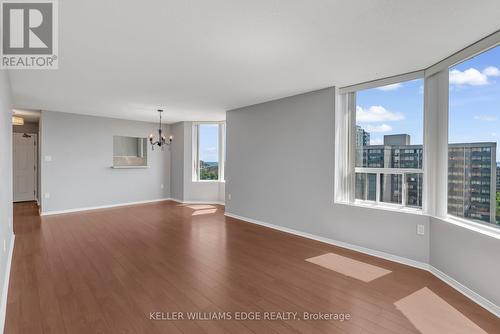 1702 - 1270 Maple Crossing Boulevard, Burlington, ON - Indoor Photo Showing Other Room