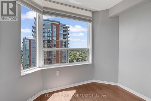 1702 - 1270 Maple Crossing Boulevard, Burlington, ON - Indoor Photo Showing Other Room