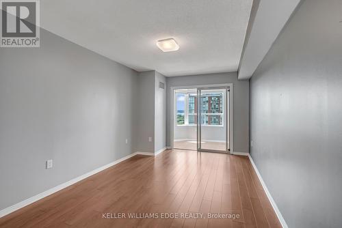 1702 - 1270 Maple Crossing Boulevard, Burlington, ON - Indoor Photo Showing Other Room