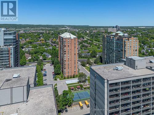 1702 - 1270 Maple Crossing Boulevard, Burlington, ON - Outdoor