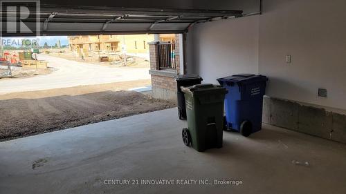 318 Russell Street, Southgate, ON - Indoor Photo Showing Garage