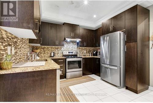 24 Interlude Drive, Brampton, ON - Indoor Photo Showing Kitchen With Upgraded Kitchen