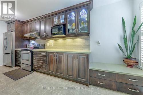 99 Mondeo Drive, Toronto, ON - Indoor Photo Showing Kitchen