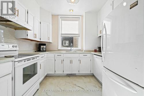 209 Centre Street N, Greater Napanee, ON - Indoor Photo Showing Kitchen