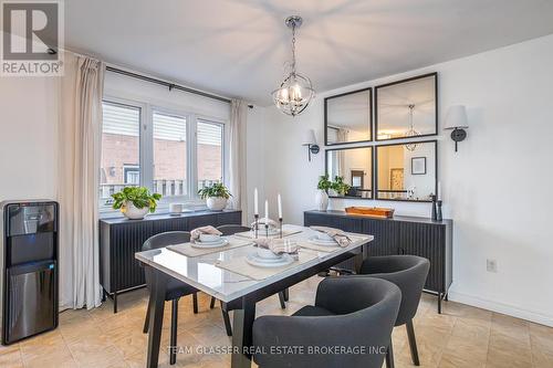 37 Rosethorn Court, St. Thomas, ON - Indoor Photo Showing Dining Room