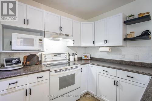 37 Rosethorn Court, St. Thomas, ON - Indoor Photo Showing Kitchen