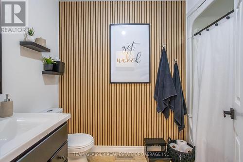 37 Rosethorn Court, St. Thomas, ON - Indoor Photo Showing Bathroom