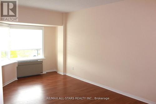 215 - 155 Riverglen Drive, Georgina, ON - Indoor Photo Showing Other Room