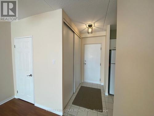 215 - 155 Riverglen Drive, Georgina, ON - Indoor Photo Showing Other Room