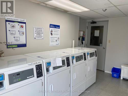 215 - 155 Riverglen Drive, Georgina, ON - Indoor Photo Showing Laundry Room