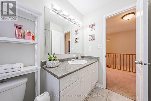 939 Mcduffe Crescent, Milton, ON - Indoor Photo Showing Bathroom