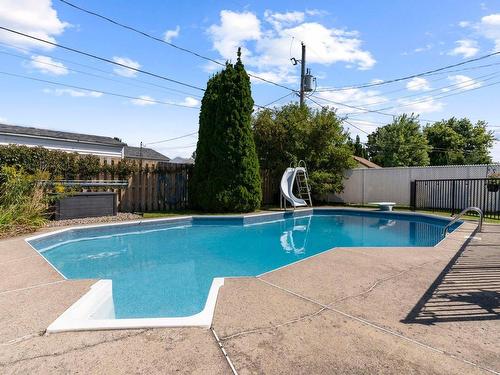 Piscine - 230 Rue Louis-Berlinguet, Varennes, QC - Outdoor With In Ground Pool With Backyard