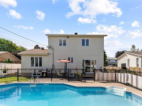 Piscine - 230 Rue Louis-Berlinguet, Varennes, QC - Outdoor With In Ground Pool With Backyard