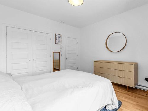 Master bedroom - 301-200 Rue De Castelnau O., Montréal (Villeray/Saint-Michel/Parc-Extension), QC - Indoor Photo Showing Bedroom