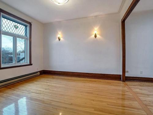 Living room - 615 Rue Villeray, Montréal (Villeray/Saint-Michel/Parc-Extension), QC - Indoor Photo Showing Other Room