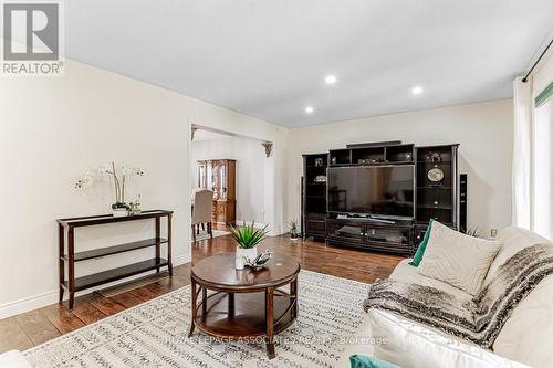 14607 The Gore Road, Caledon, ON - Indoor Photo Showing Living Room