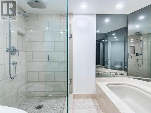 2310 - 2000 Islington Avenue, Toronto, ON - Indoor Photo Showing Bathroom