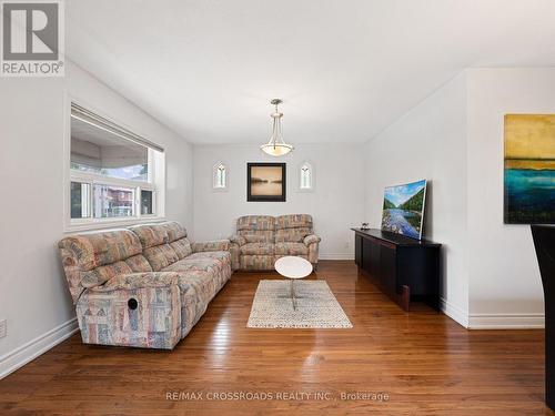 92 Foxwell Street, Toronto, ON - Indoor Photo Showing Living Room