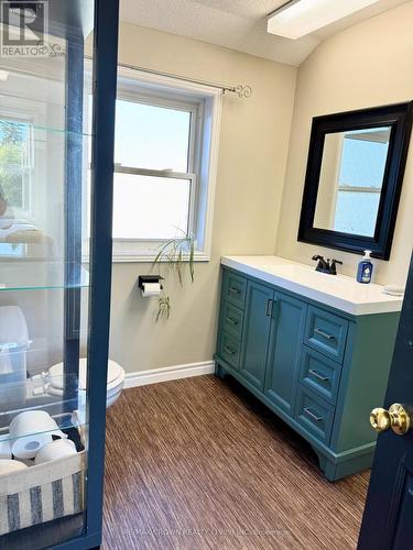 58 Riverside Drive, Kapuskasing, ON - Indoor Photo Showing Bathroom