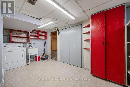 369 York Road, Guelph, ON - Indoor Photo Showing Laundry Room