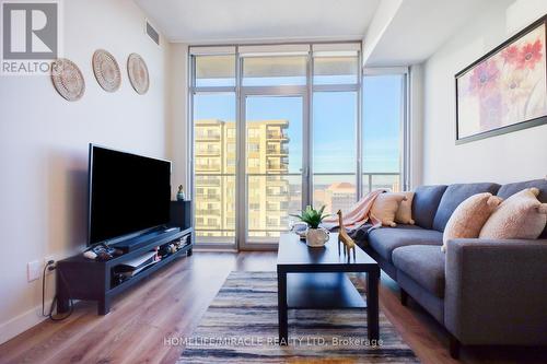 1406 - 60 Frederick Street, Kitchener, ON - Indoor Photo Showing Living Room